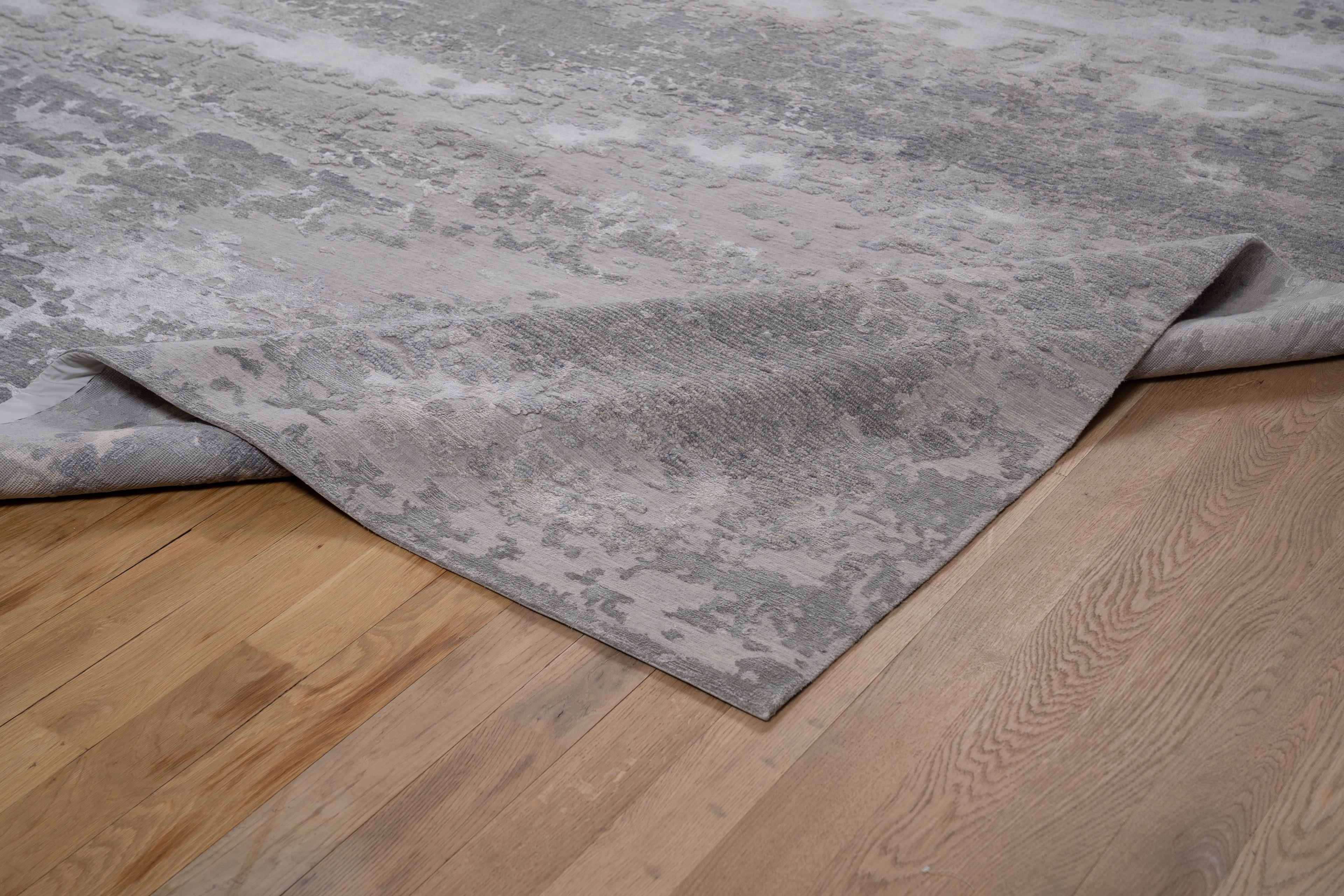 20113 Fine Hand Knotted Nepal Rug