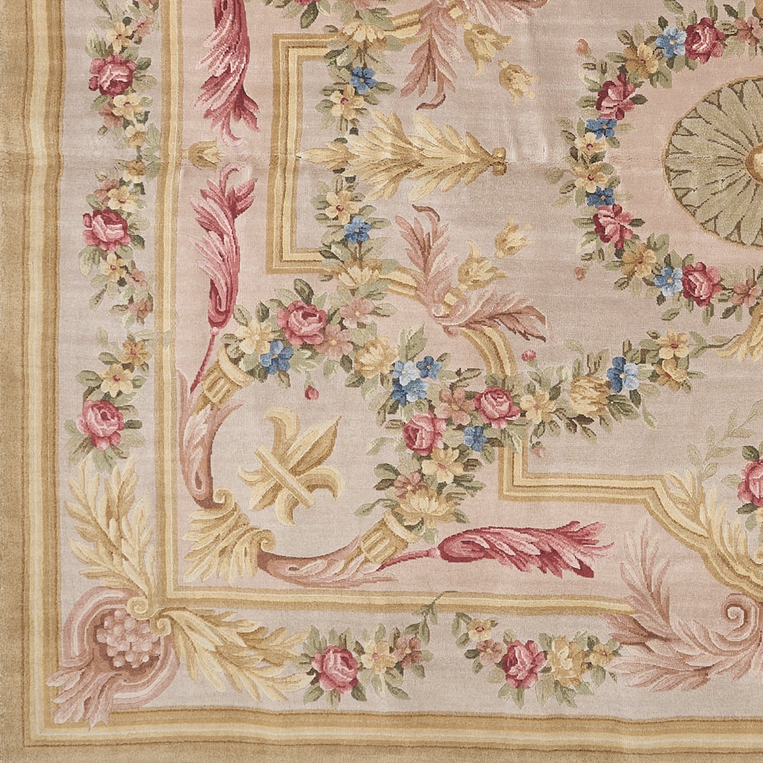 Hand Knotted Savonnerie Carpet 8073