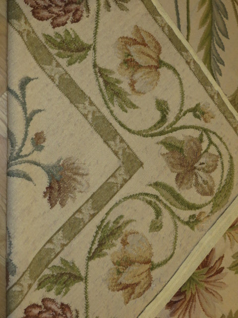 195 Needlepoint Carpet
