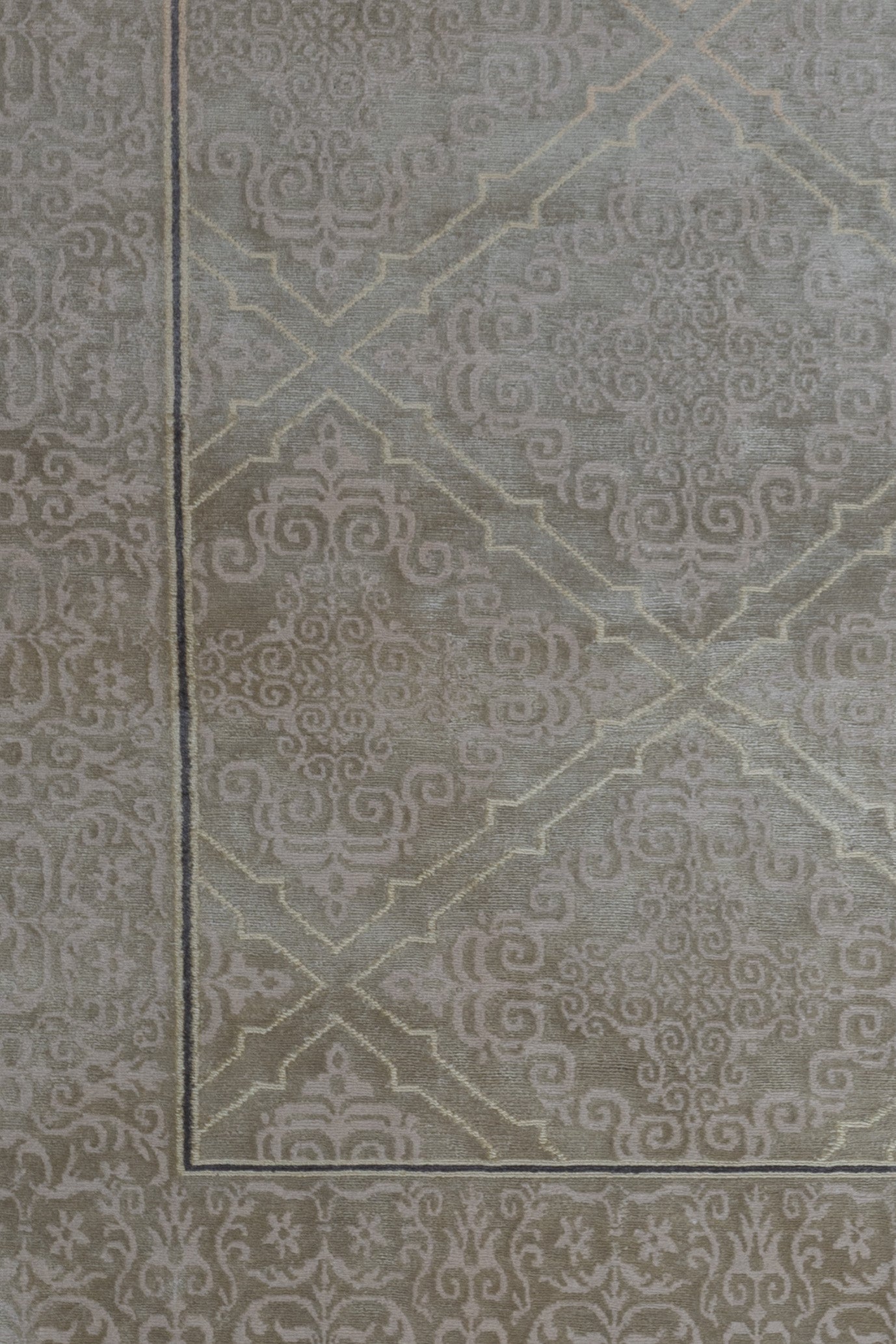 20039 Fine Hand Knotted Nepal Rug