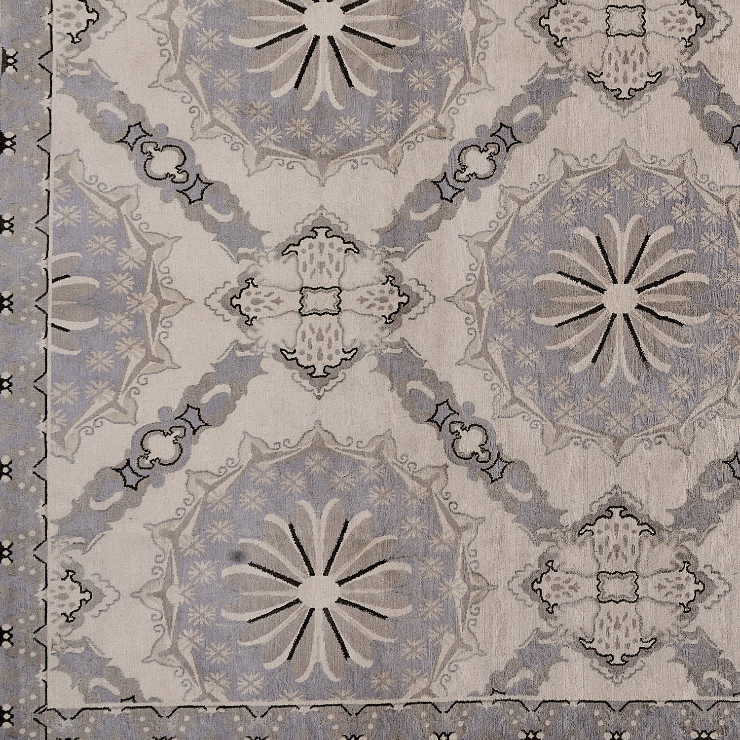 20189 Fine Hand Knotted Nepal Rug