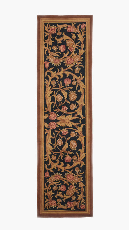 40067 Hand Knotted European Runner
