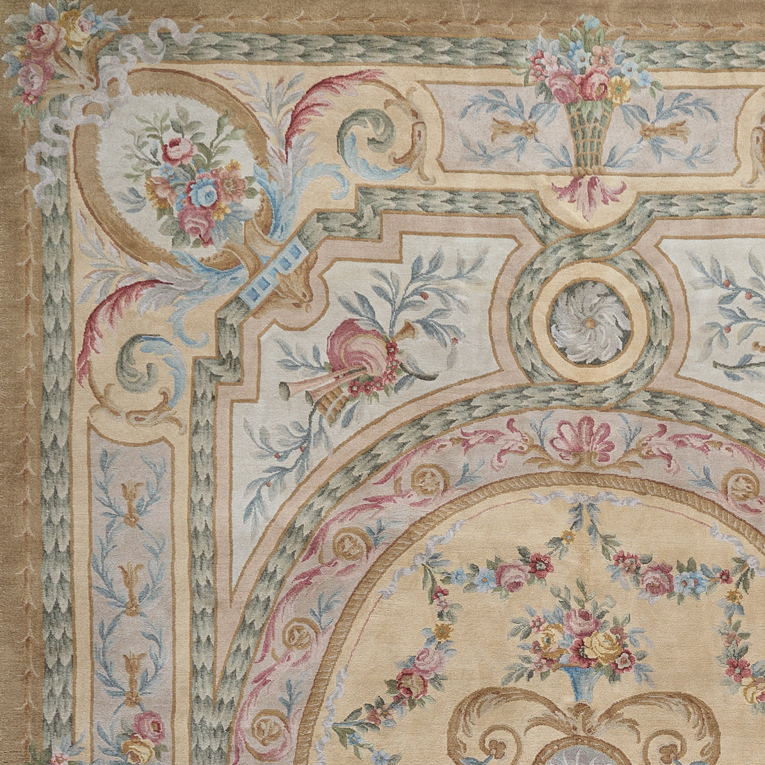 Hand Knotted Savonnerie Carpet 8011