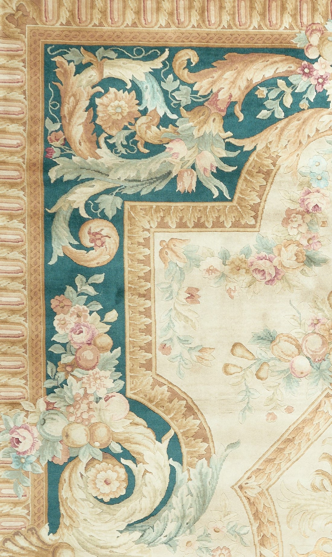 Hand Knotted Savonnerie Carpet 8021