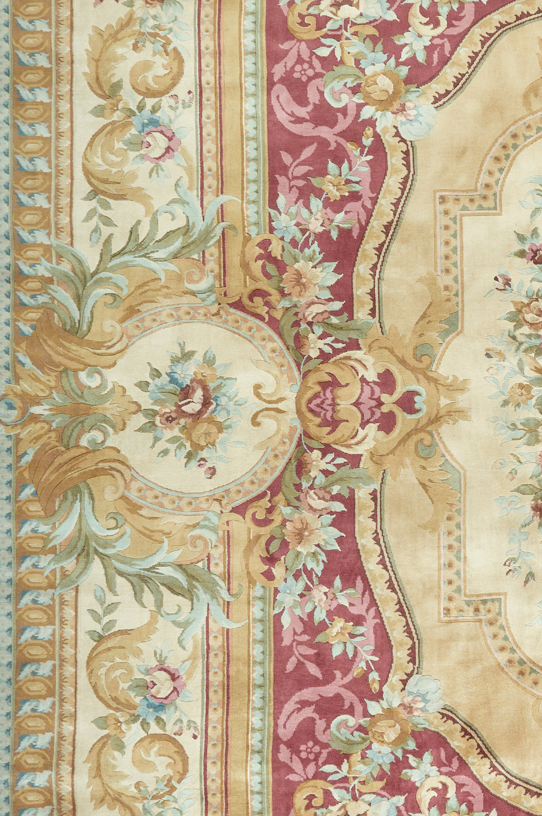 Hand Knotted Savonnerie Carpet 8063