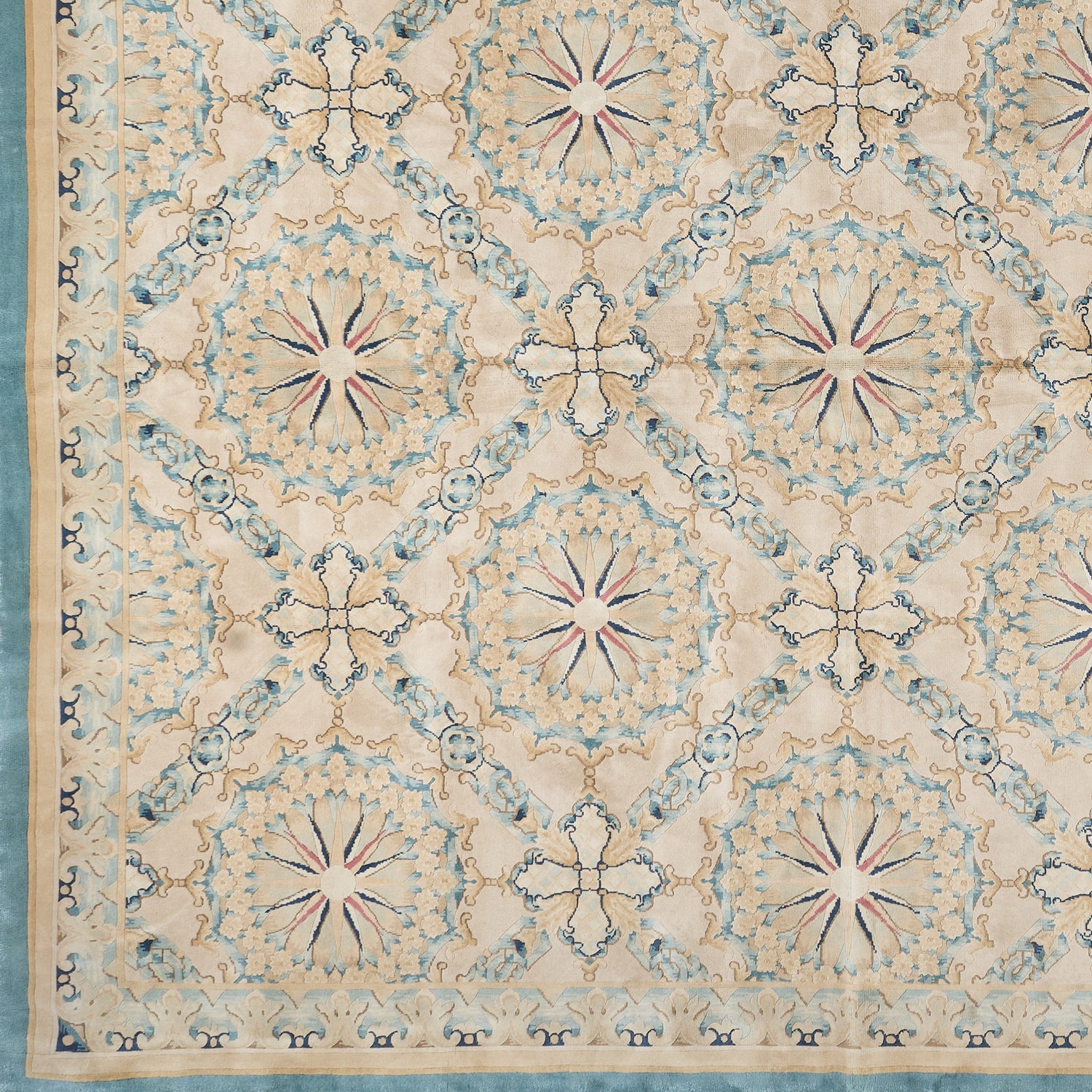 Hand Knotted Savonnerie Carpet 8077