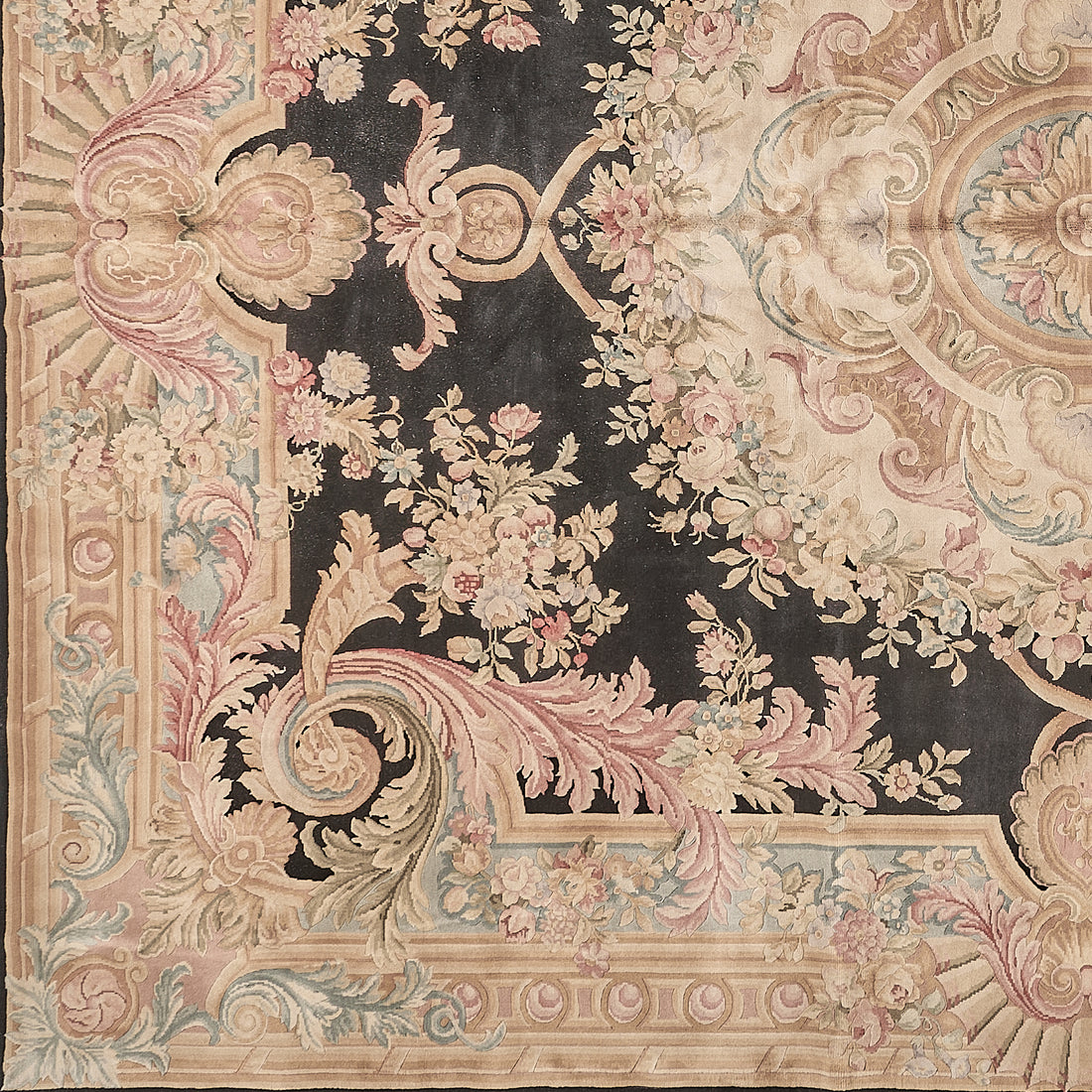 Hand Knotted Savonnerie Carpet 8090